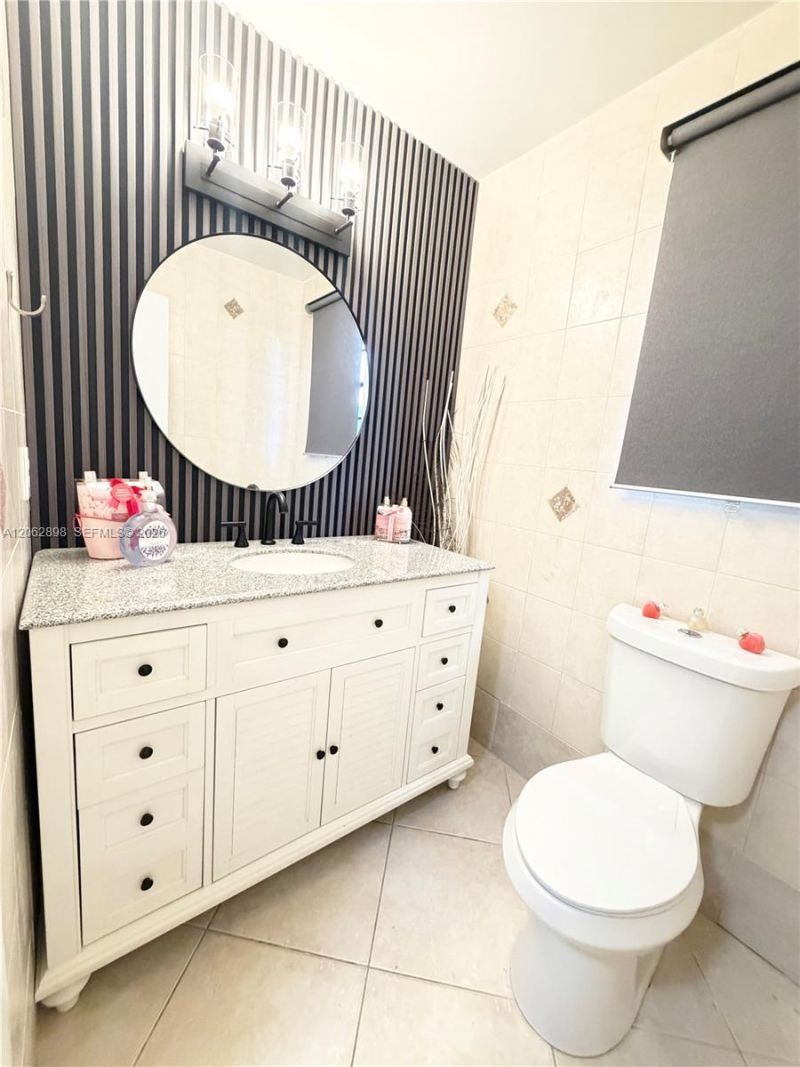 2041 Bayberry Dr, Pembroke Pines, FL 33024 Photo