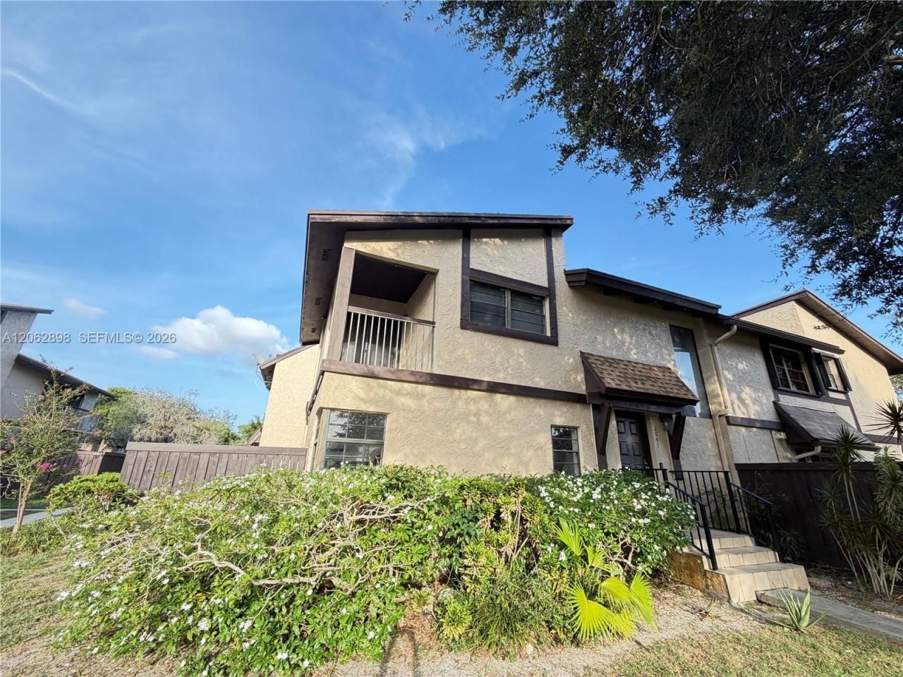 2041 Bayberry Dr, Pembroke Pines, FL 33024 Photo