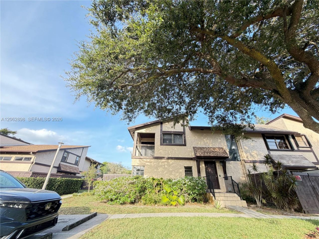 2041 Bayberry Dr, Pembroke Pines, FL 33024 Photo