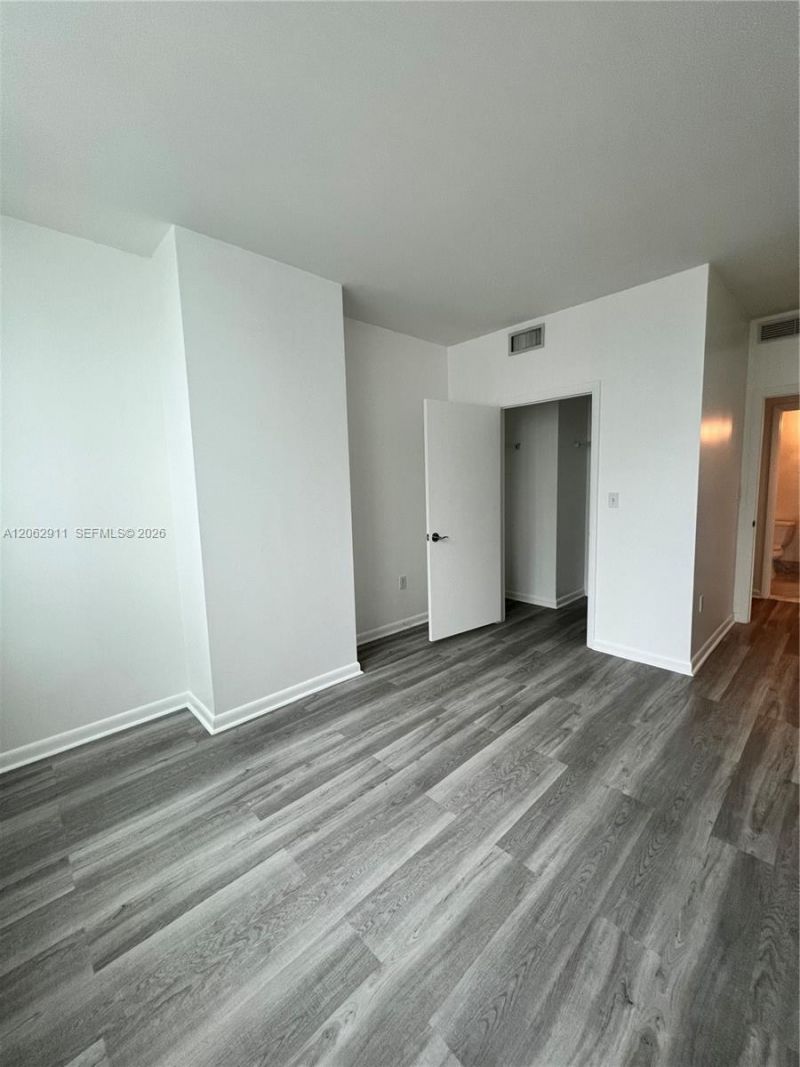 244 Biscayne Blvd , Unit 2609, Miami, FL 33132 Photo