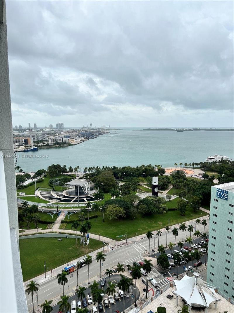 244 Biscayne Blvd , Unit 2609, Miami, FL 33132 Photo
