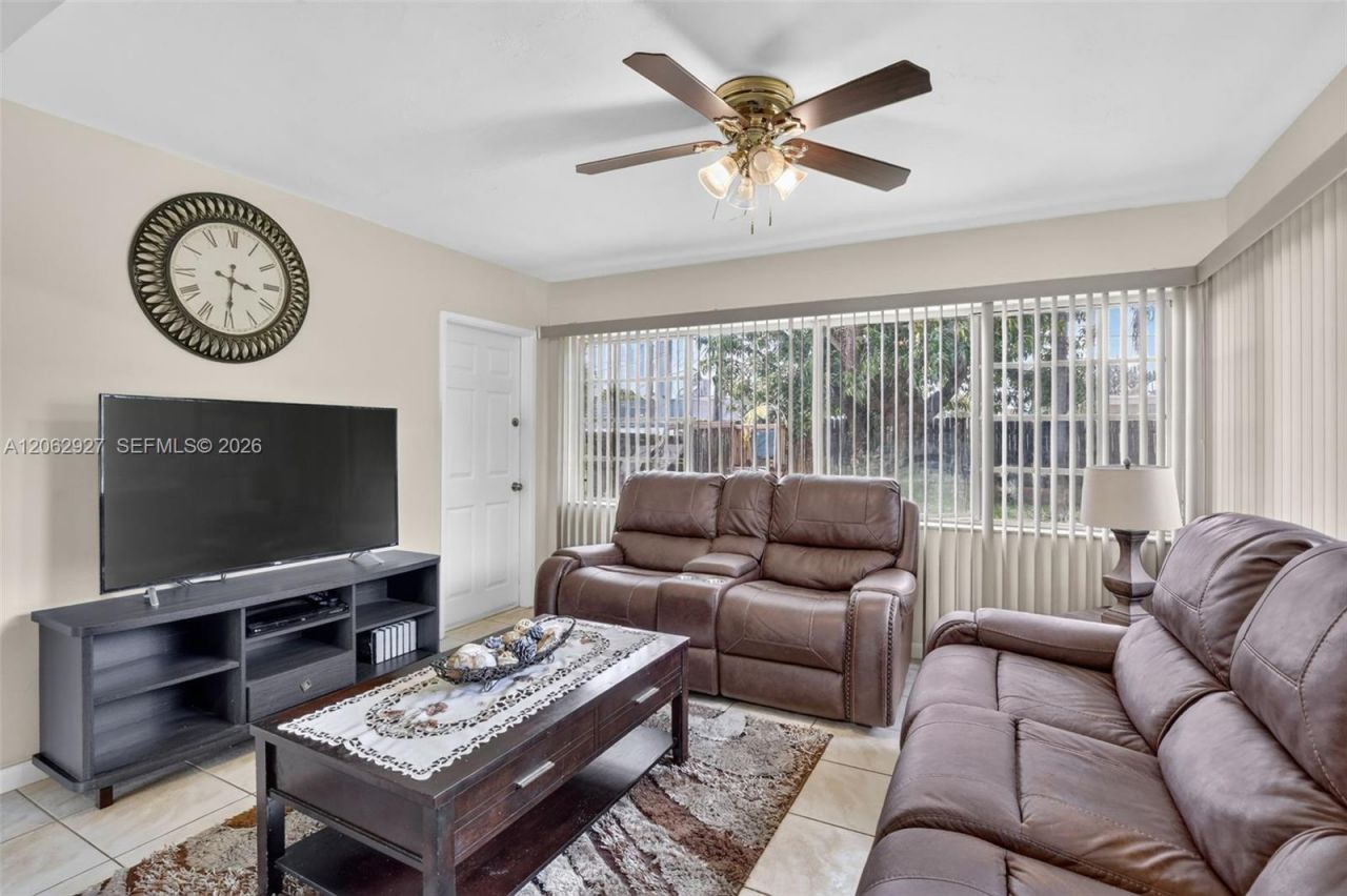 3221 Auburn Blvd, Fort Lauderdale, FL 33312 Photo