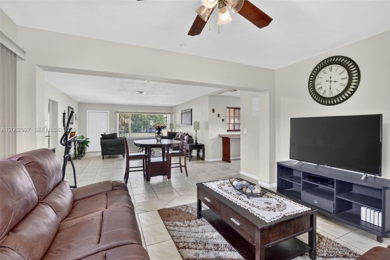 3221 Auburn Blvd, Fort Lauderdale, FL 33312 Photo
