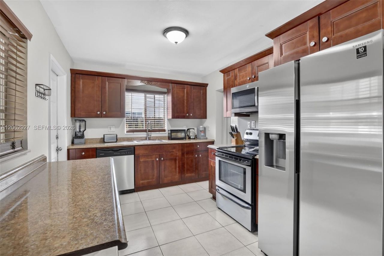 3221 Auburn Blvd, Fort Lauderdale, FL 33312 Photo