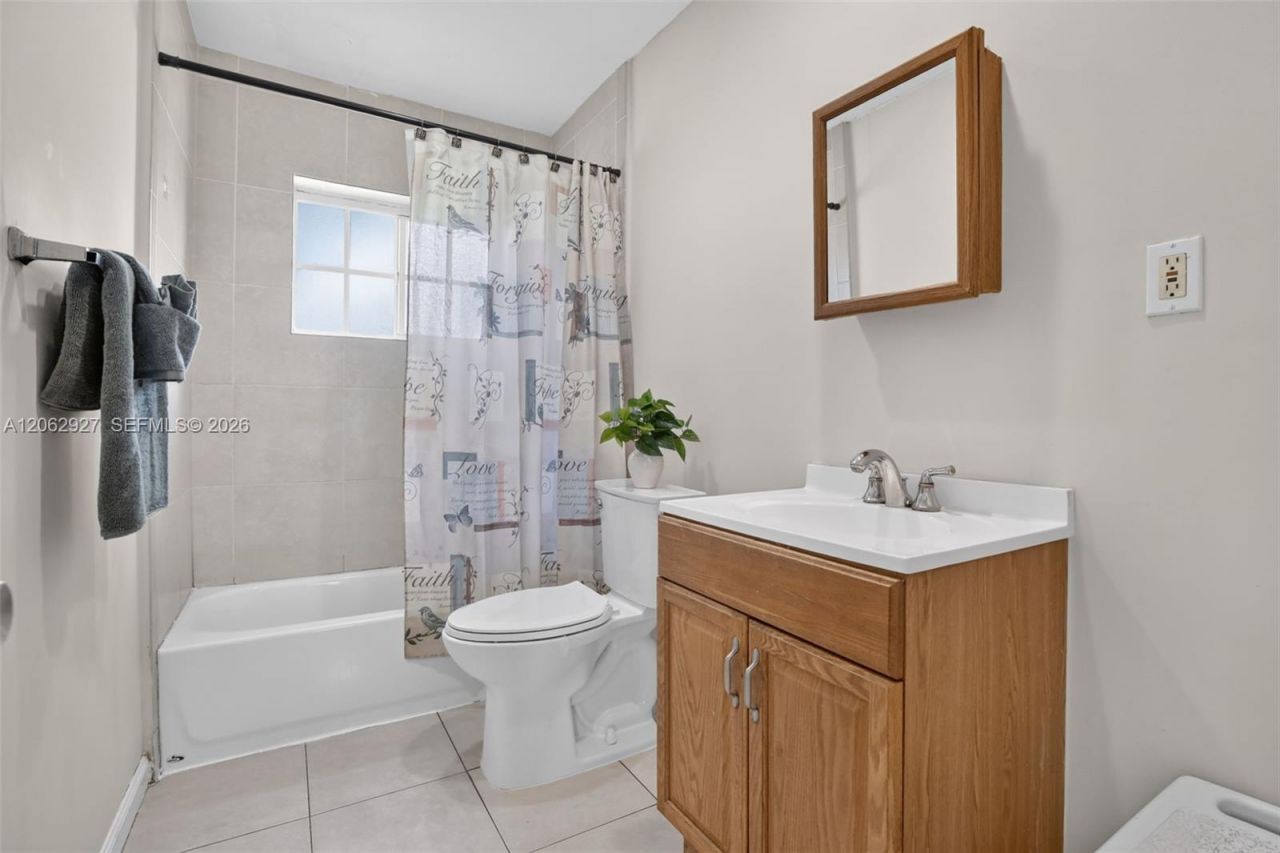 3221 Auburn Blvd, Fort Lauderdale, FL 33312 Photo