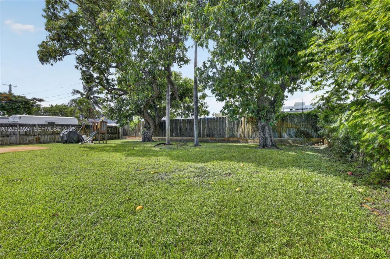 3221 Auburn Blvd, Fort Lauderdale, FL 33312 Photo