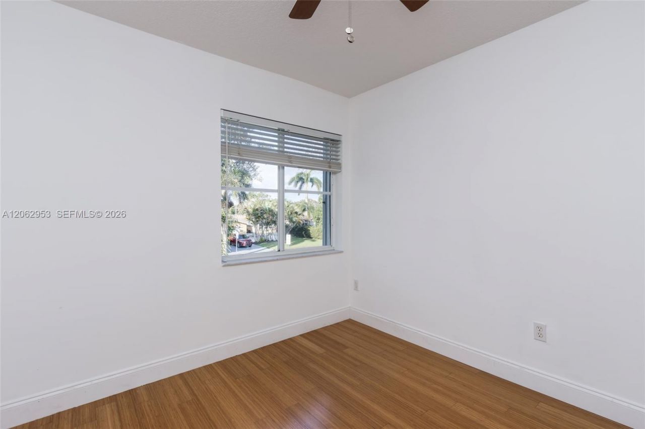 1540 N Trafalgar Cir, Hollywood, FL 33020 Photo