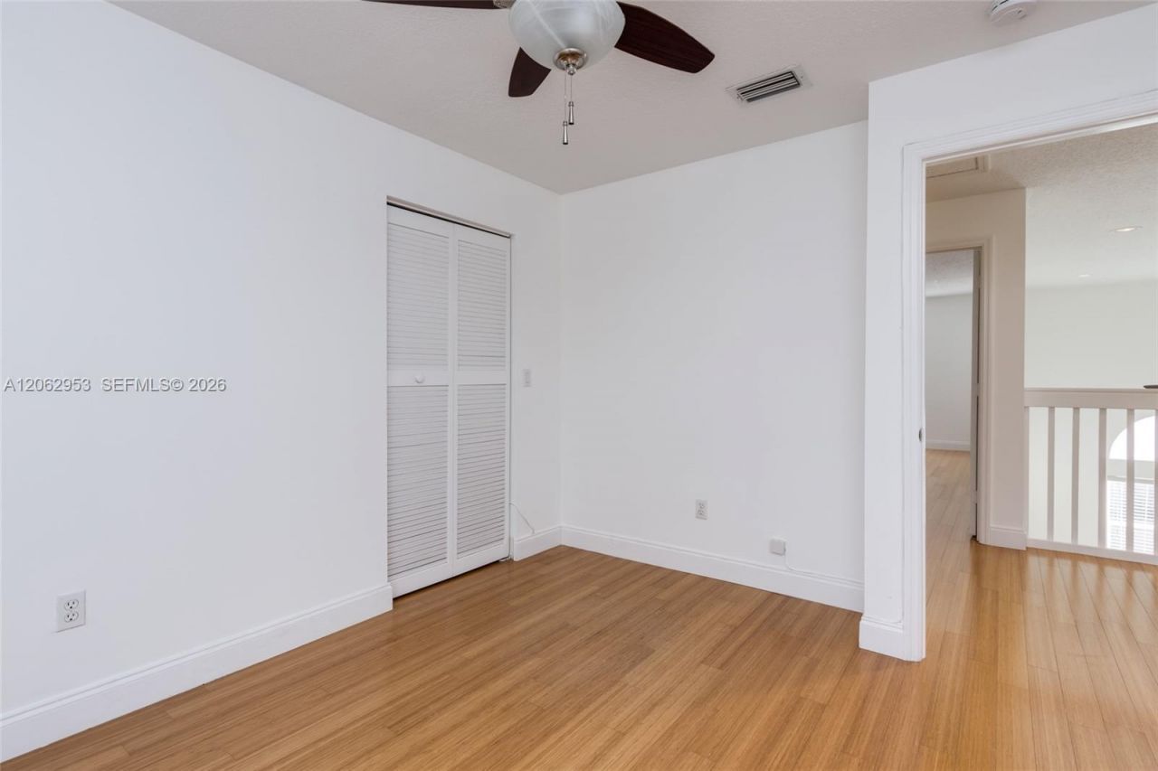 1540 N Trafalgar Cir, Hollywood, FL 33020 Photo