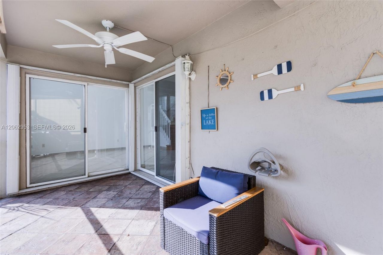 1540 N Trafalgar Cir, Hollywood, FL 33020 Photo