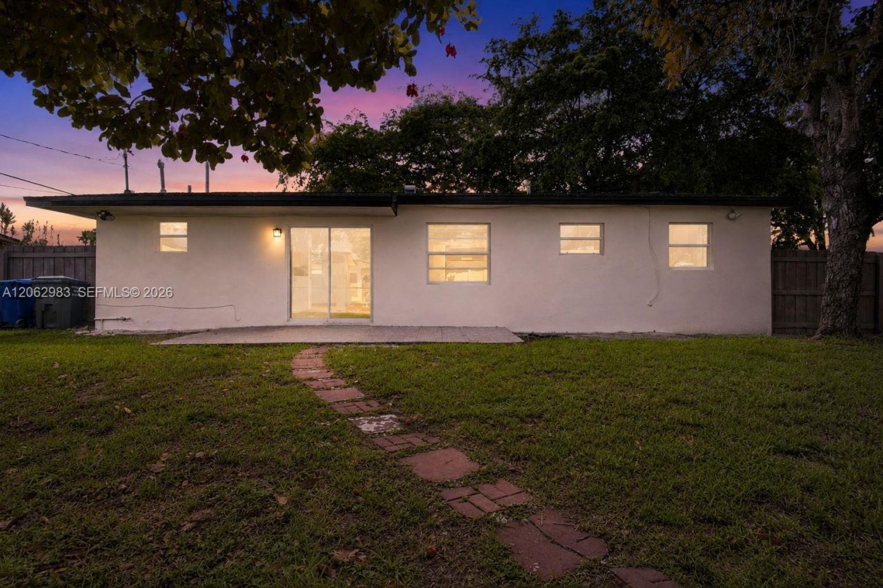 200 N 69th Ter, Hollywood, FL 33024 Photo