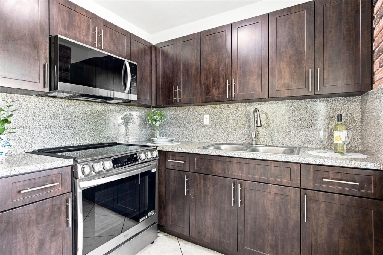 200 N 69th Ter, Hollywood, FL 33024 Photo