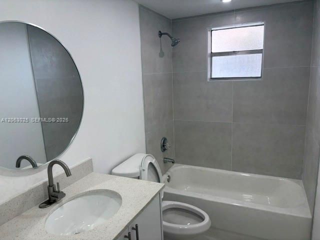8951 SW 72nd St , Unit 102, Miami, FL 33173 Photo