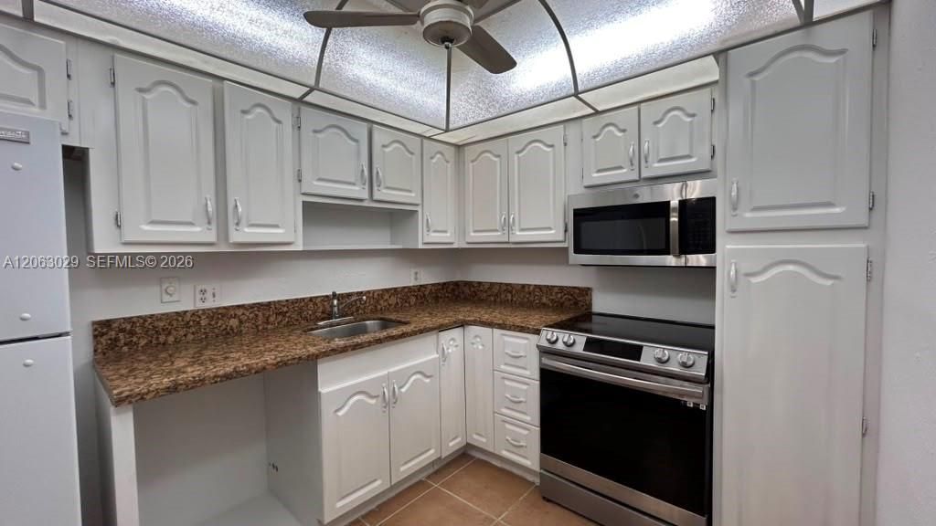 1300 Saint Charles Pl , Unit 202, Pembroke Pines, FL 33026 Photo