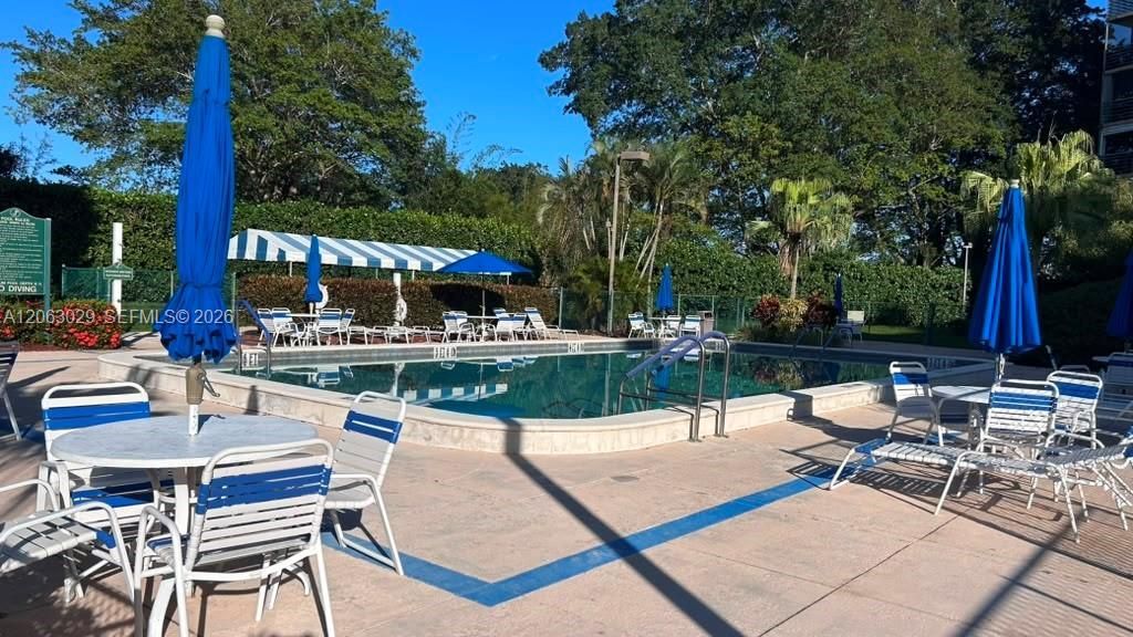 1300 Saint Charles Pl , Unit 202, Pembroke Pines, FL 33026 Photo