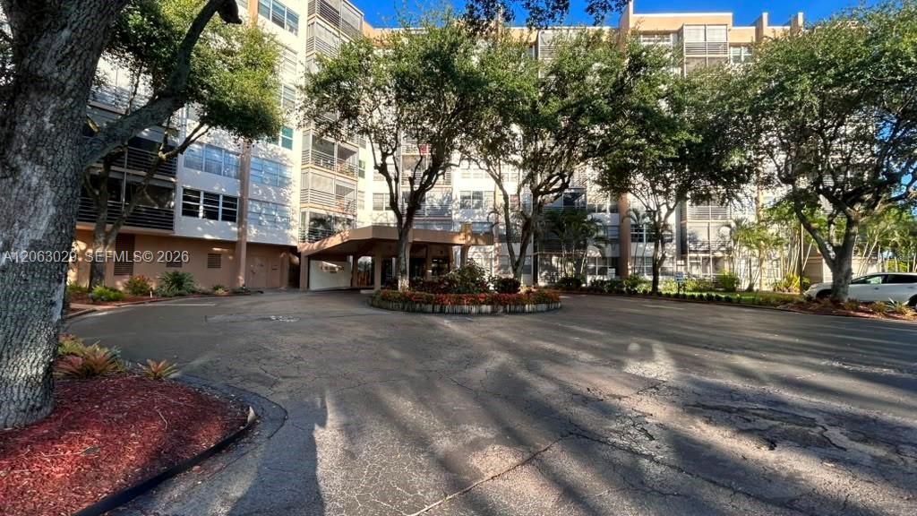 1300 Saint Charles Pl , Unit 202, Pembroke Pines, FL 33026 Photo