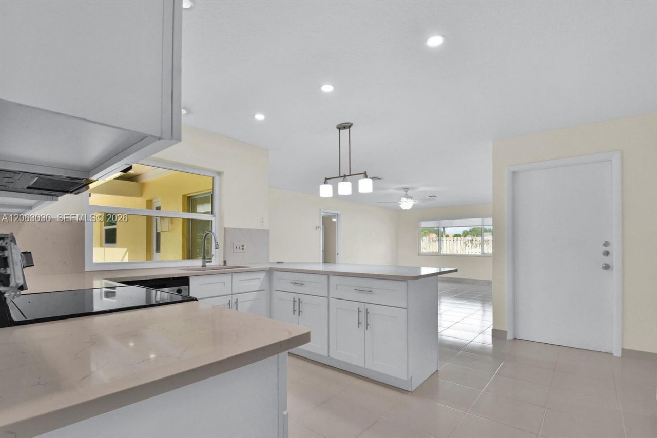 2480 Windsor Rd, Palm Beach Gardens, FL 33410 Photo