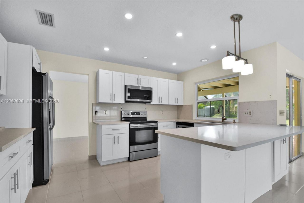 2480 Windsor Rd, Palm Beach Gardens, FL 33410 Photo