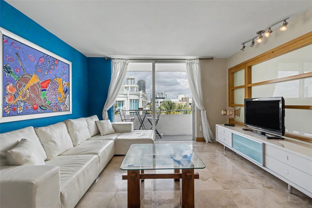 465 Ocean Dr, Unit 604, Miami Beach, FL 33139 Photo
