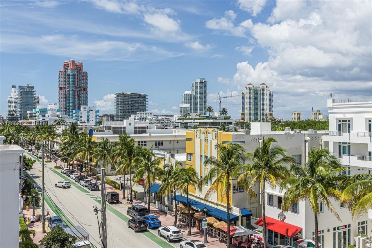465 Ocean Dr, Unit 604, Miami Beach, FL 33139 Photo