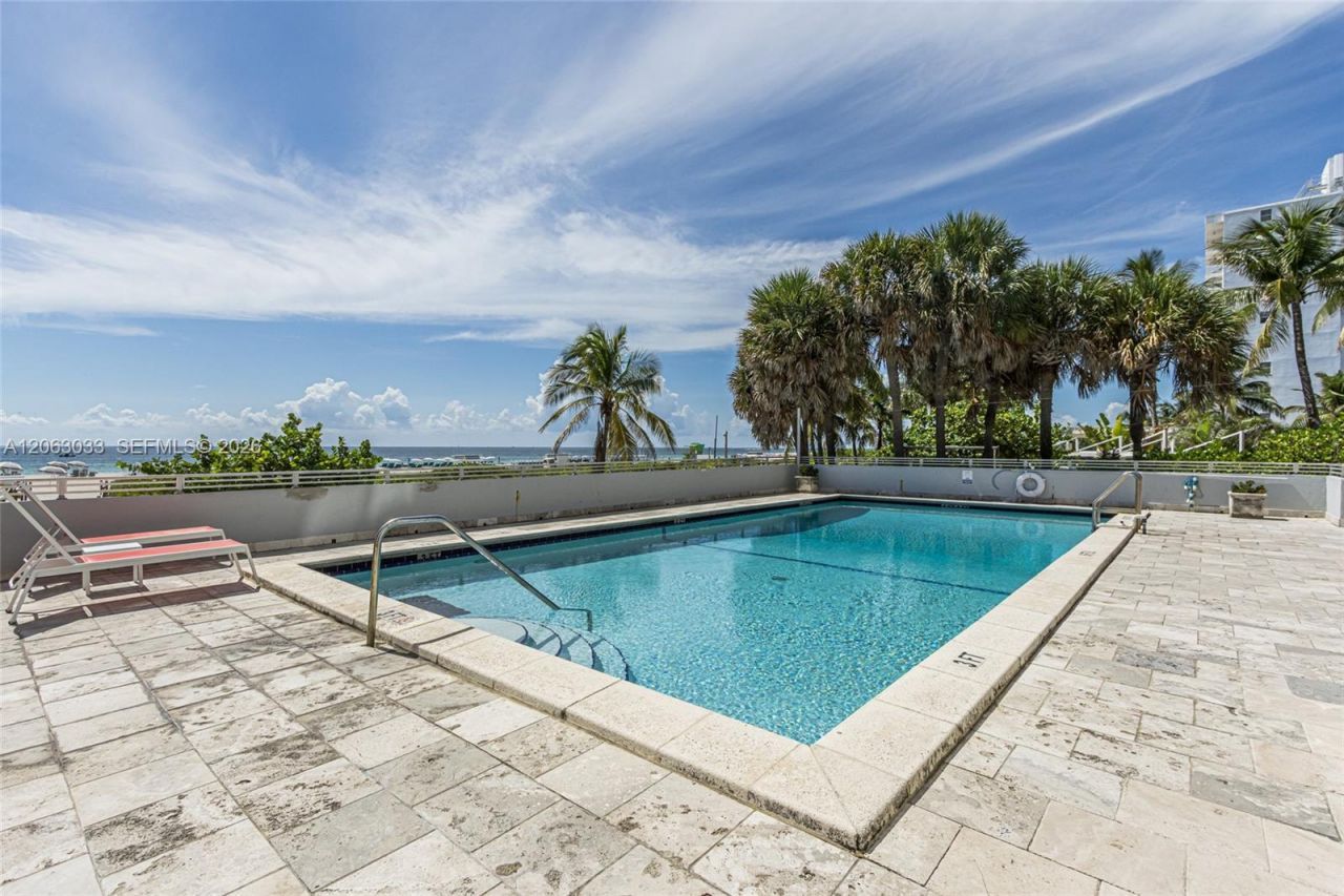 465 Ocean Dr, Unit 604, Miami Beach, FL 33139 Photo