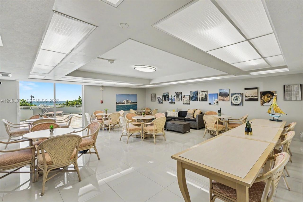 465 Ocean Dr, Unit 604, Miami Beach, FL 33139 Photo