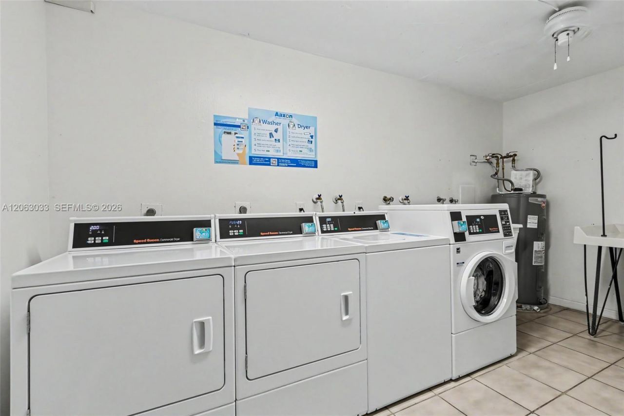 465 Ocean Dr, Unit 604, Miami Beach, FL 33139 Photo