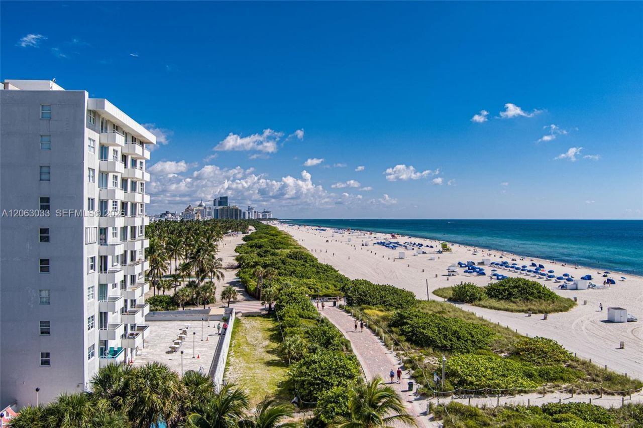 465 Ocean Dr, Unit 604, Miami Beach, FL 33139 Photo