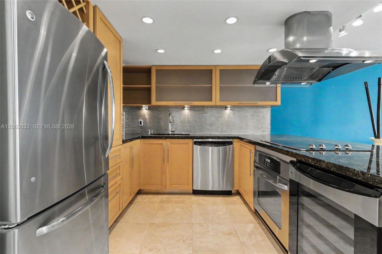 465 Ocean Dr, Unit 604, Miami Beach, FL 33139 Photo