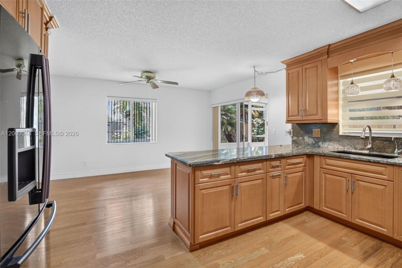 8680 SW 57th Ct , Cooper City, FL 33328 Photo