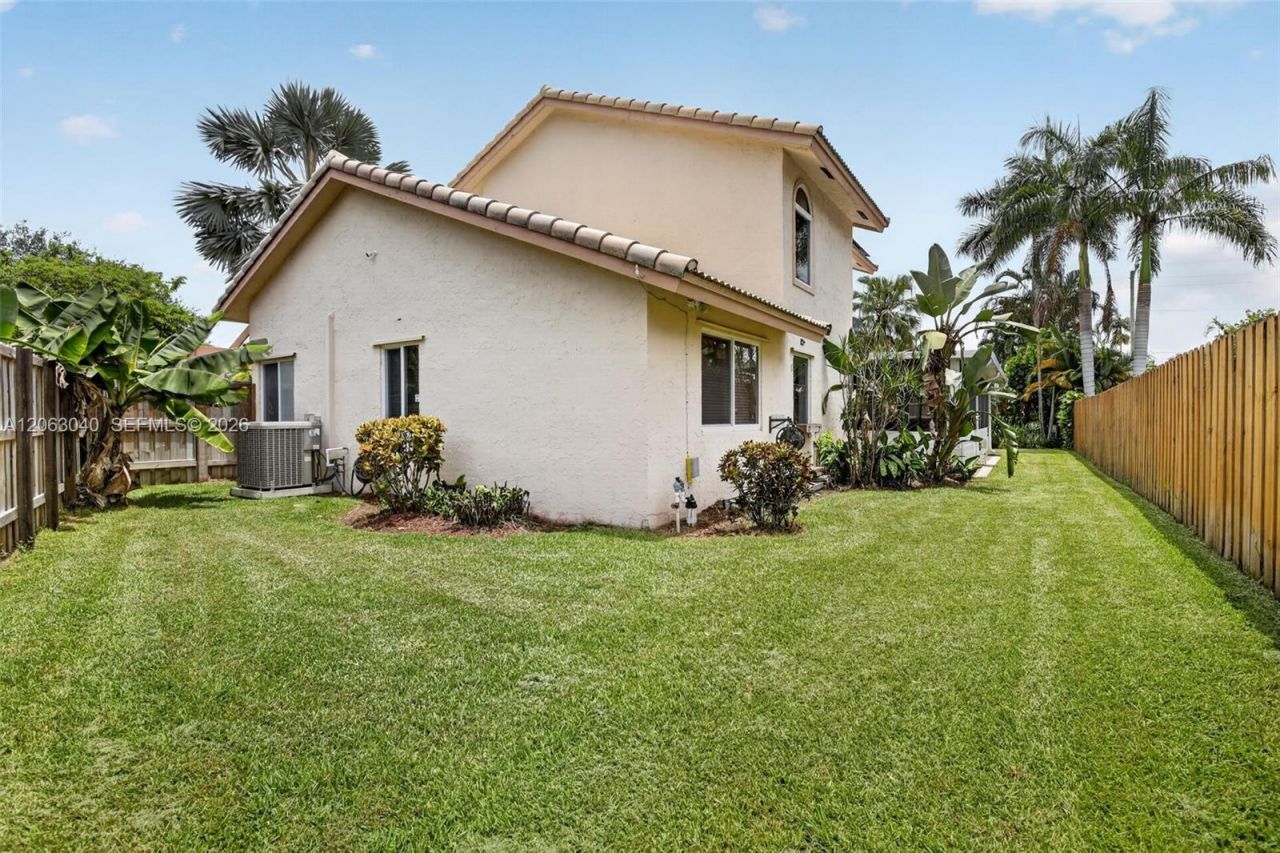 8680 SW 57th Ct , Cooper City, FL 33328 Photo