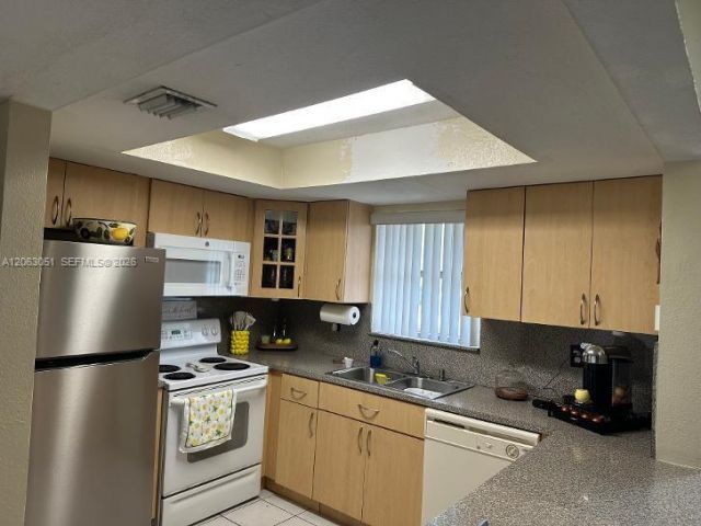 220 NW 87th Ave, Unit K108, Miami, FL 33172 Photo