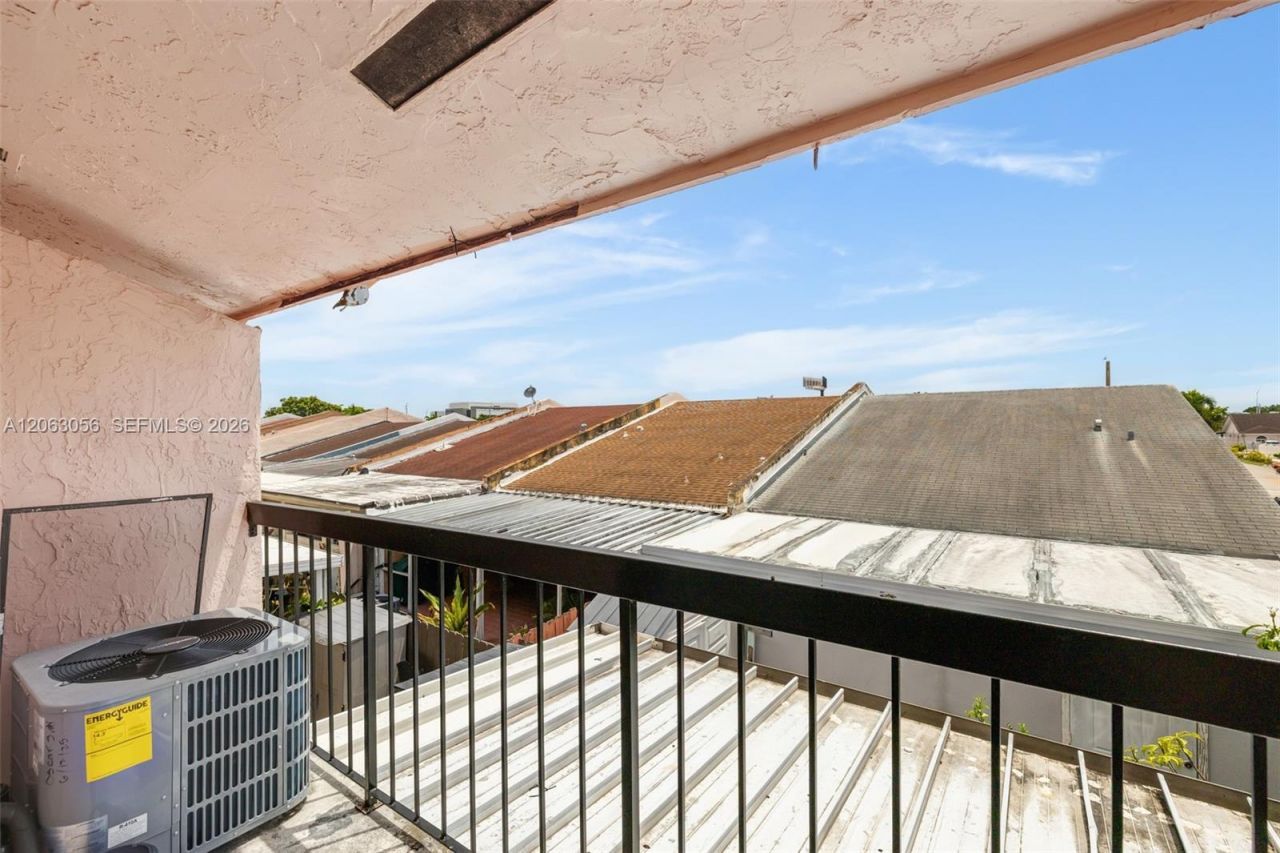 2170 W 60th St, Unit 16208, Hialeah, FL 33016 Photo
