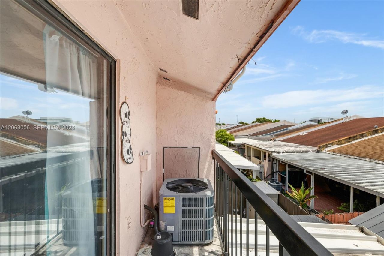 2170 W 60th St, Unit 16208, Hialeah, FL 33016 Photo