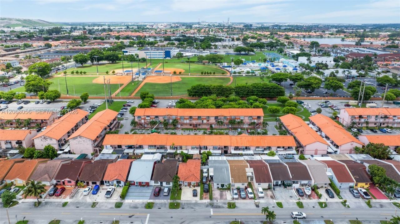 2170 W 60th St, Unit 16208, Hialeah, FL 33016 Photo