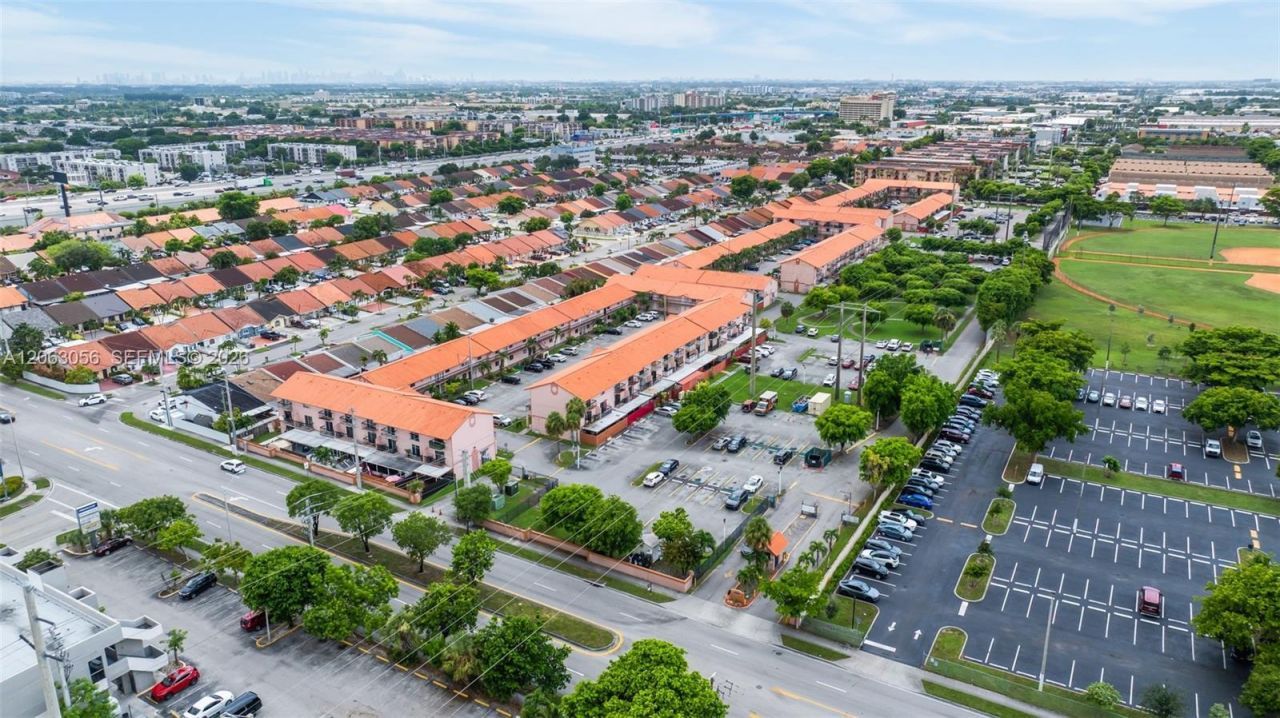 2170 W 60th St, Unit 16208, Hialeah, FL 33016 Photo