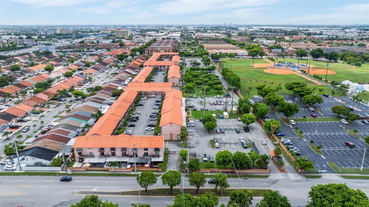 2170 W 60th St, Unit 16208, Hialeah, FL 33016 Photo