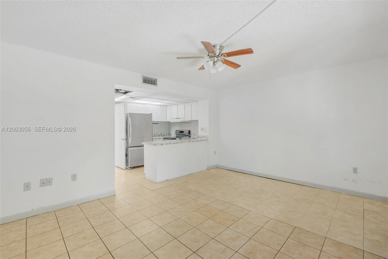 2170 W 60th St, Unit 16208, Hialeah, FL 33016 Photo
