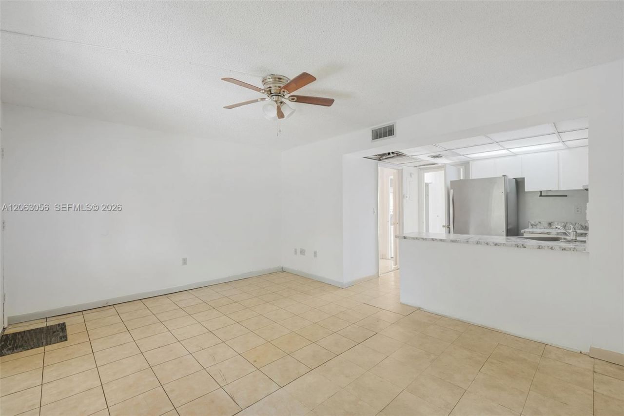 2170 W 60th St, Unit 16208, Hialeah, FL 33016 Photo