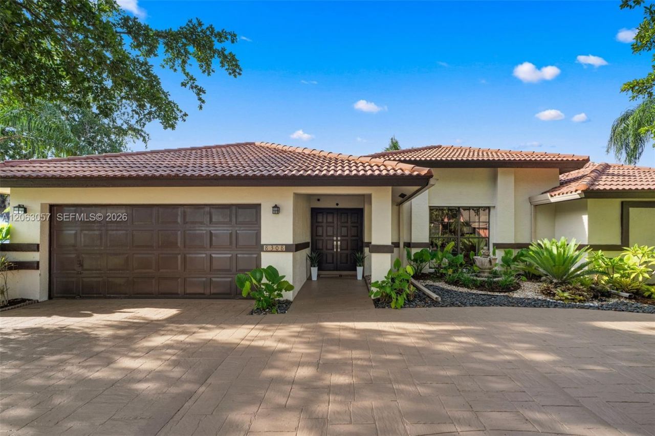 8308 NW 74th St , Tamarac, FL 33321 Photo
