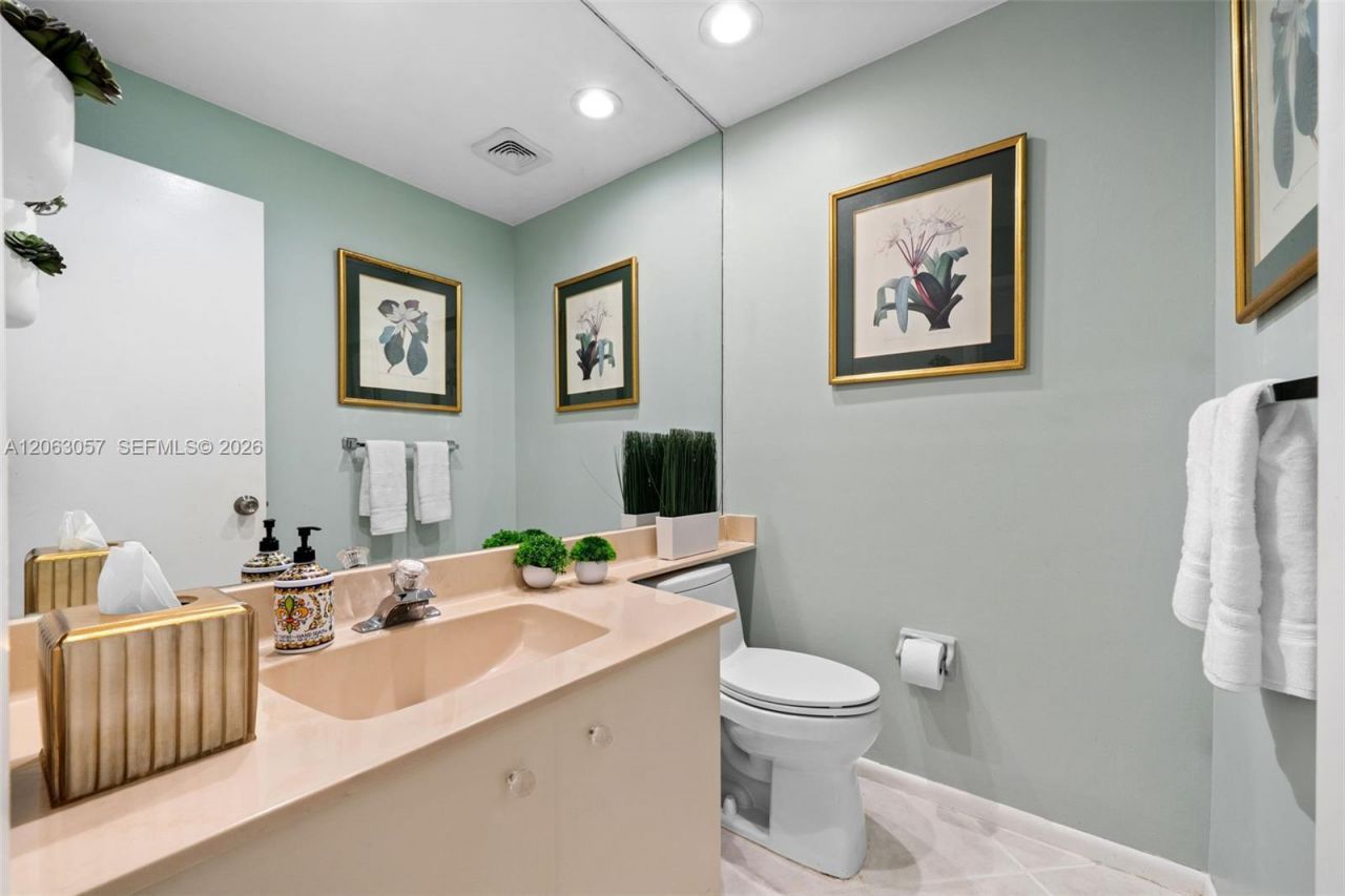 8308 NW 74th St , Tamarac, FL 33321 Photo