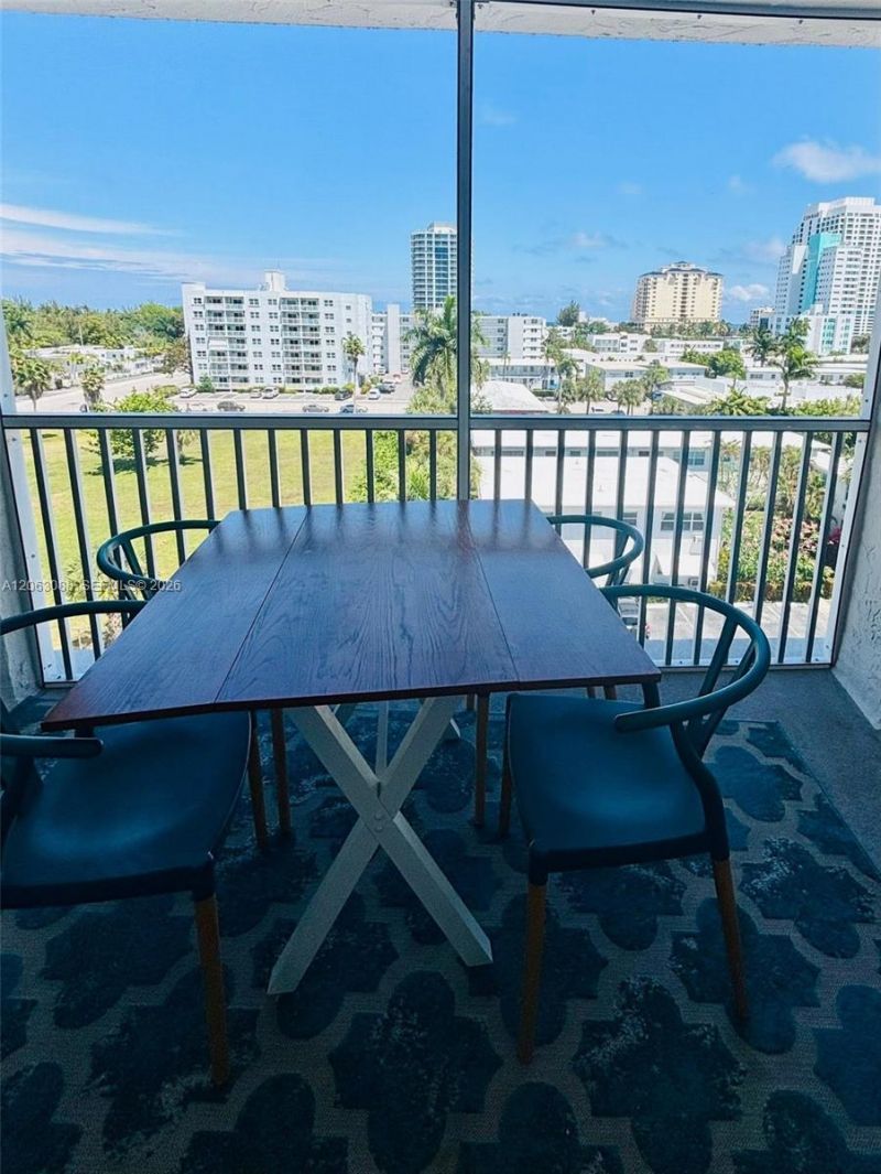 720 Bayshore Dr, Unit 604, Fort Lauderdale, FL 33304 Photo