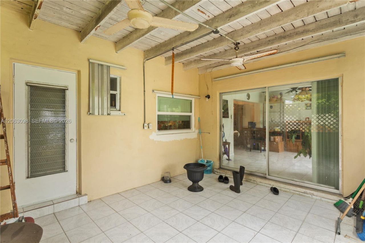 4857 NW 8th Ct, Plantation, FL 33317 Photo