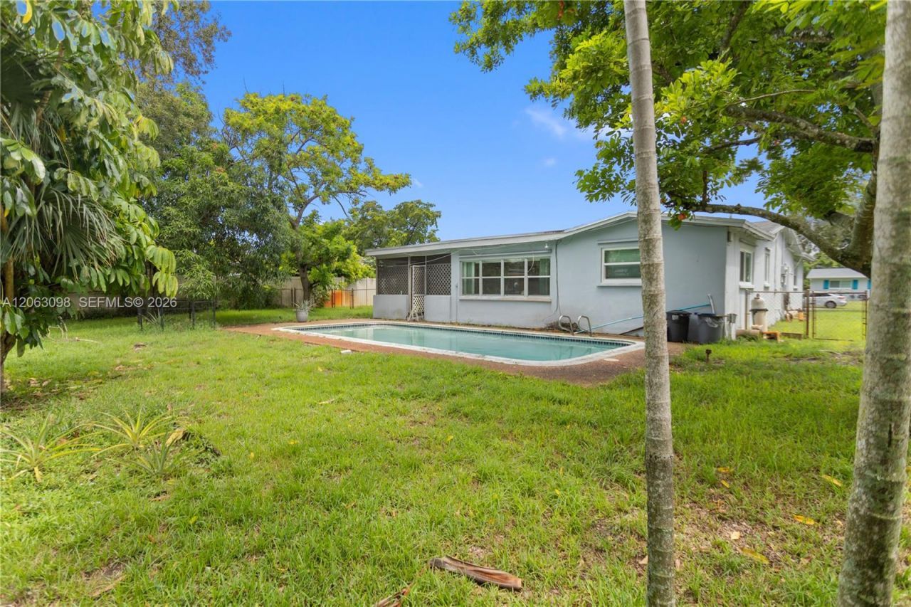 4857 NW 8th Ct, Plantation, FL 33317 Photo