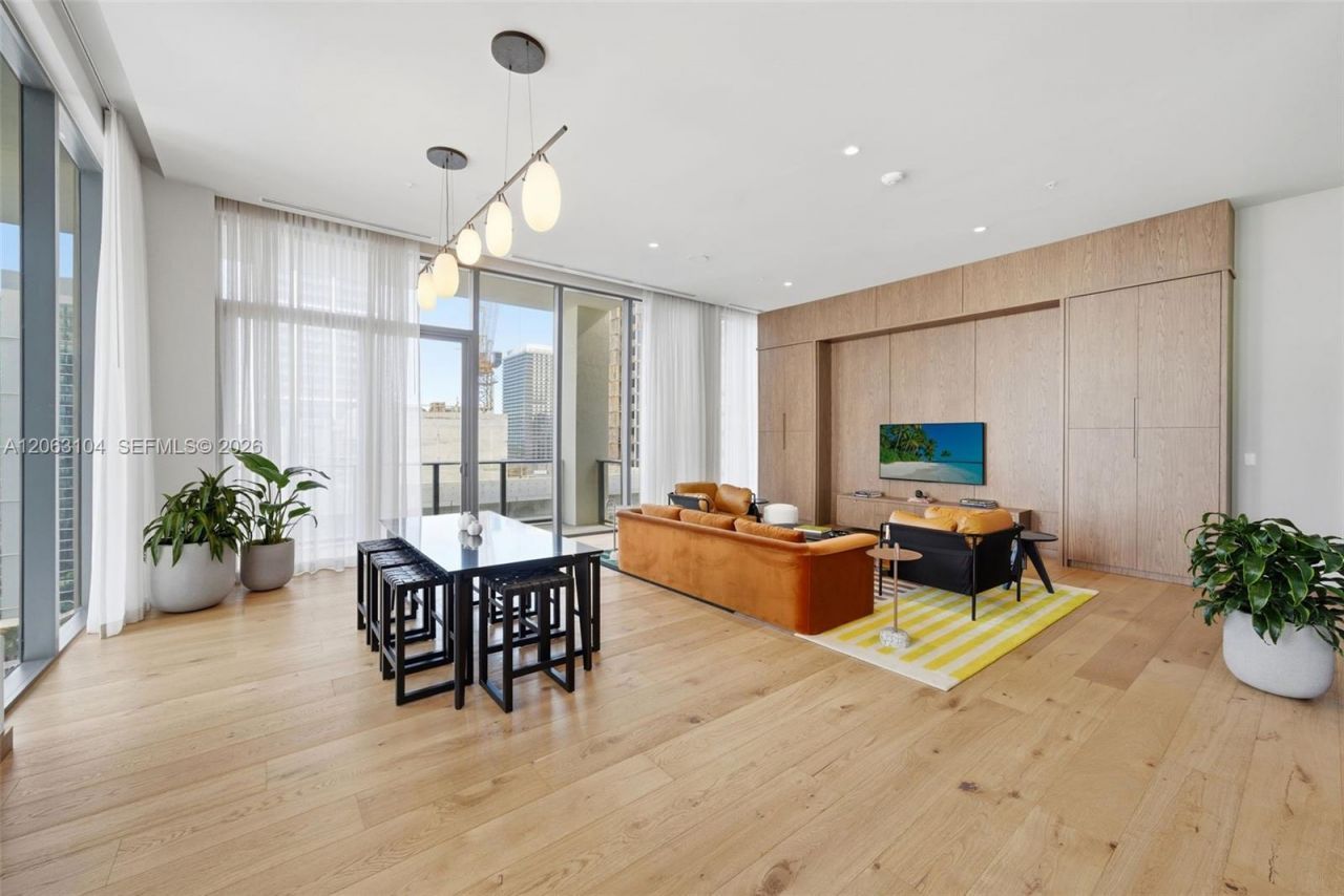 11 NE 6 Street, Unit 709, Miami, FL 33132 Photo