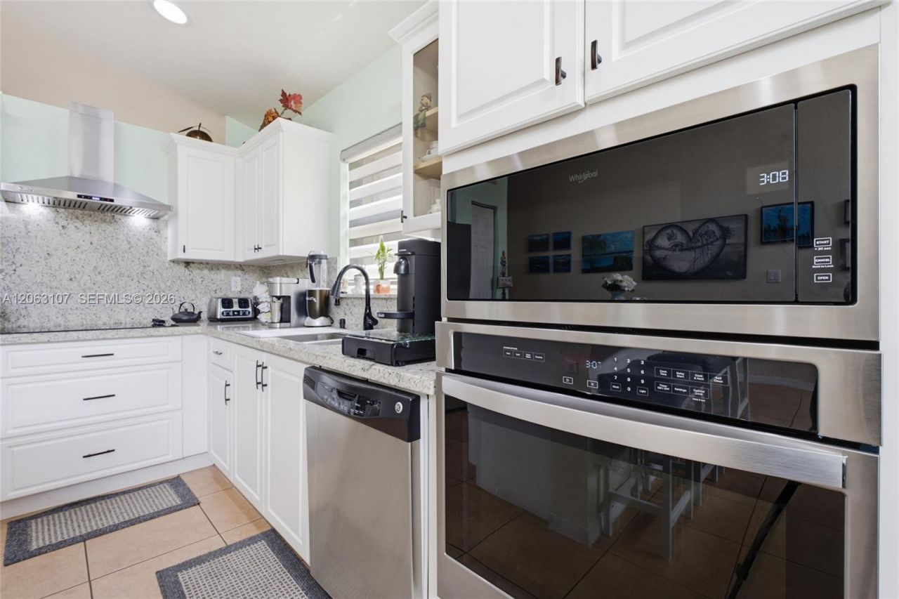 2065 SE 14th St, Homestead, FL 33035 Photo