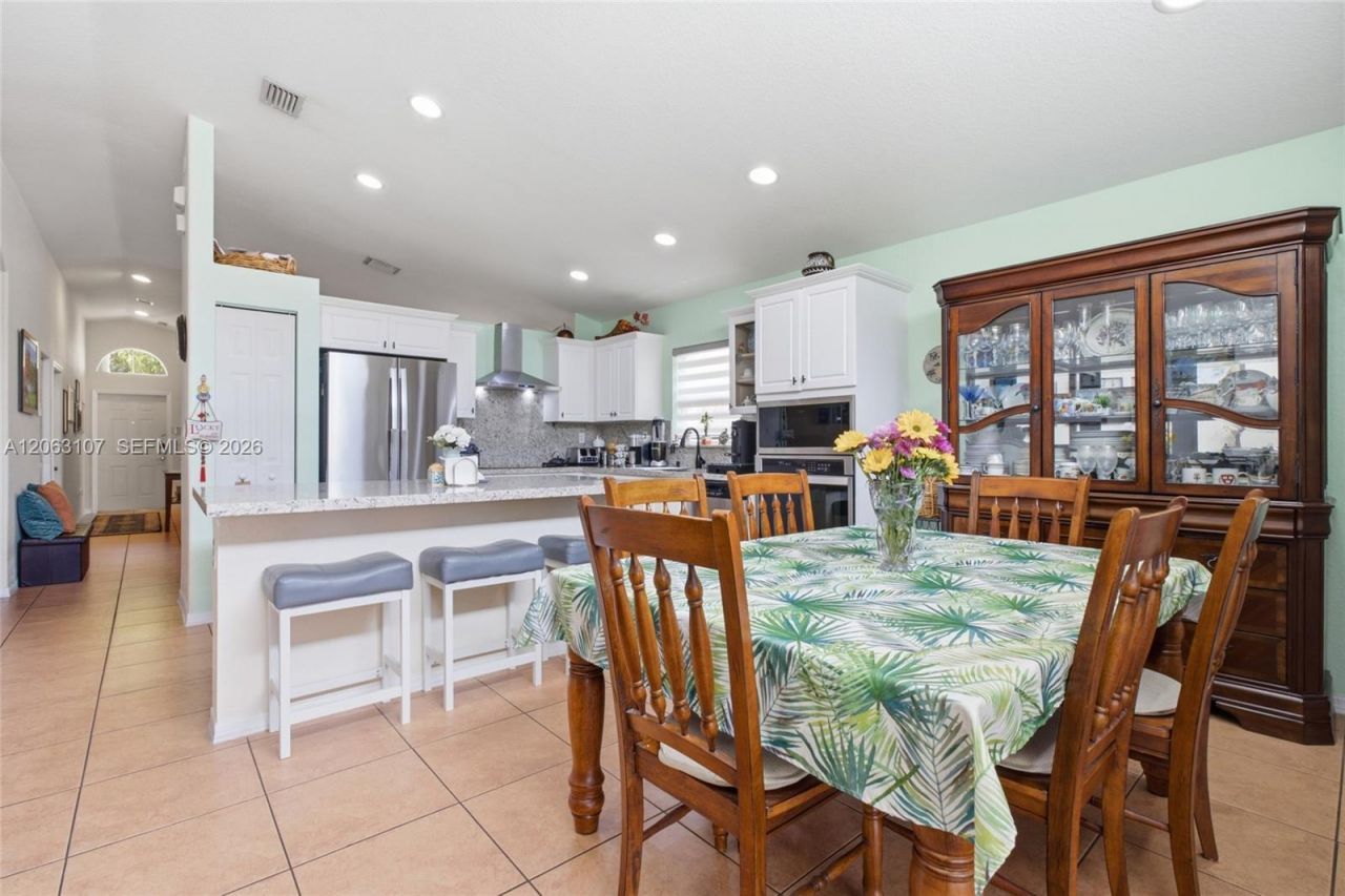 2065 SE 14th St, Homestead, FL 33035 Photo