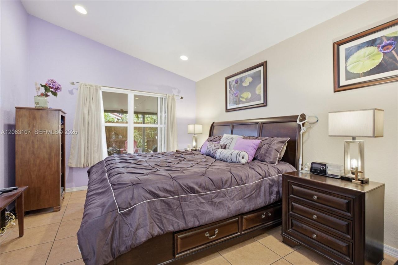 2065 SE 14th St, Homestead, FL 33035 Photo