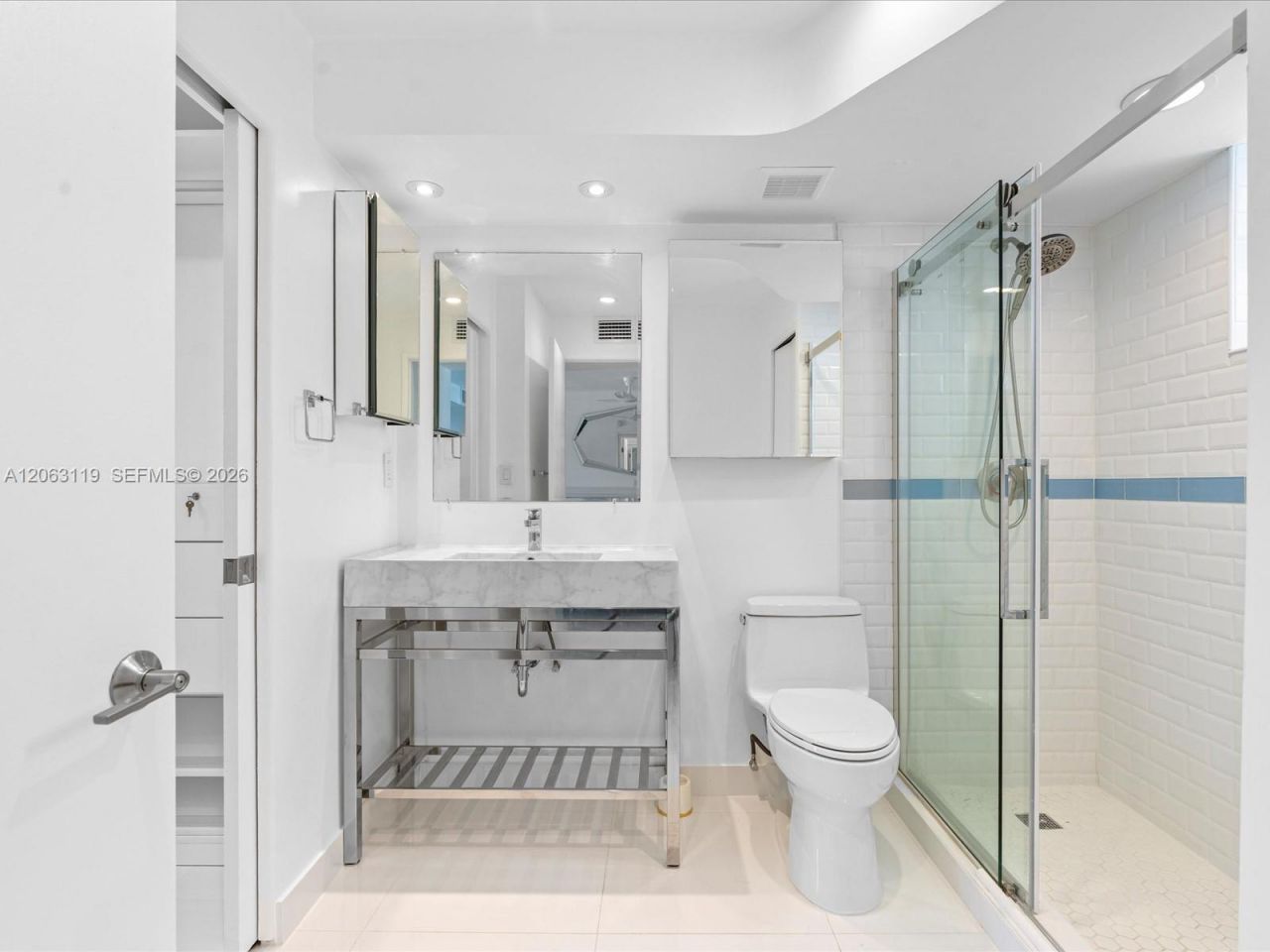 345 Ocean Dr, Unit 515, Miami Beach, FL 33139 Photo