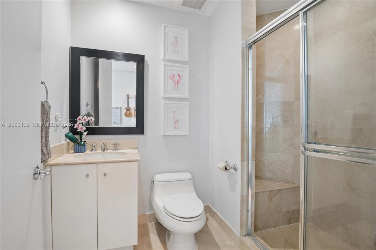 100 S Pointe Dr, Unit 3906, Miami Beach, FL 33139 Photo