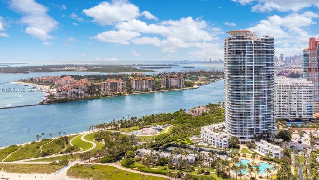 100 S Pointe Dr, Unit 3906, Miami Beach, FL 33139 Photo